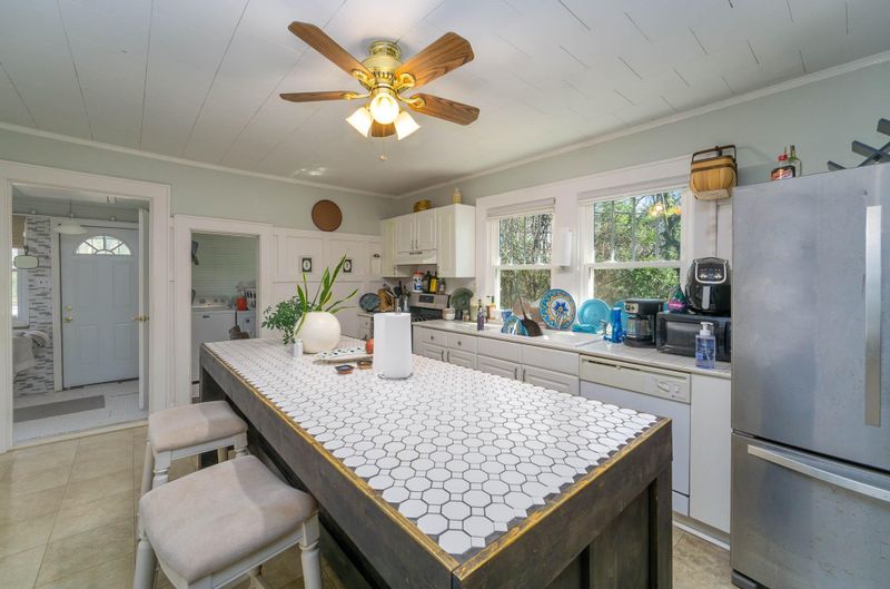 1726 Cannon Ave, Charlotte, NC 28269