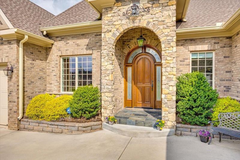 1206 Delaney Dr, Matthews, NC 28104