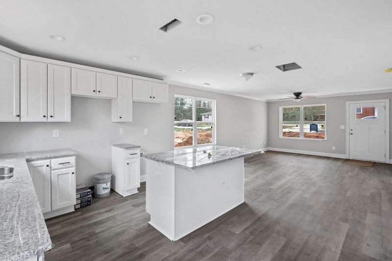 2628 Kenhill Dr, Charlotte, NC 28208