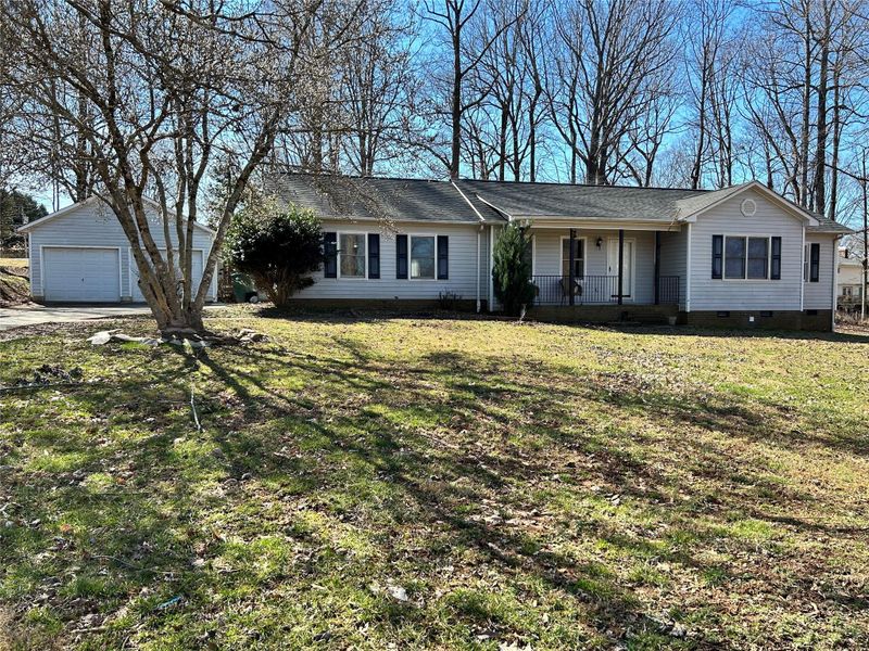 1032 E 24th St, Newton, NC 28658
