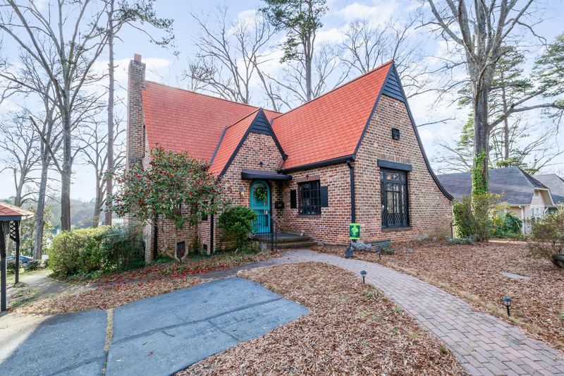 203 Forest Hill Ln, Gastonia, NC 28052