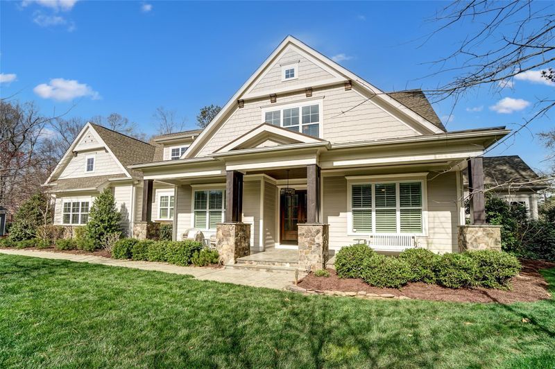 4502 Inlet Pointe Ct, Charlotte, NC 28216