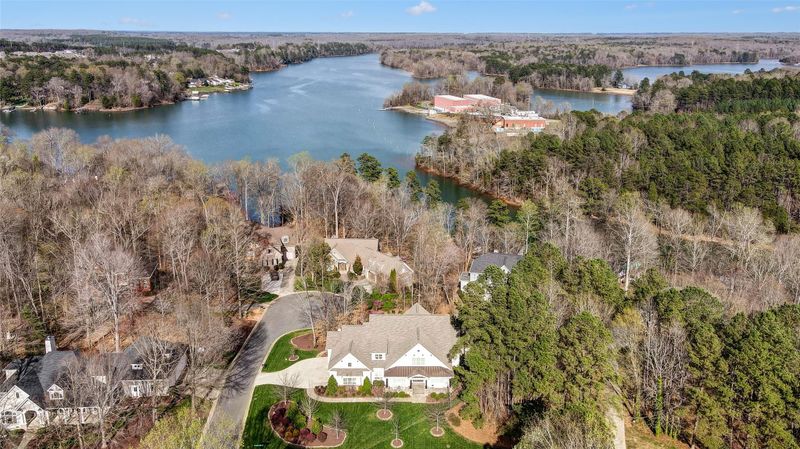4502 Inlet Pointe Ct, Charlotte, NC 28216