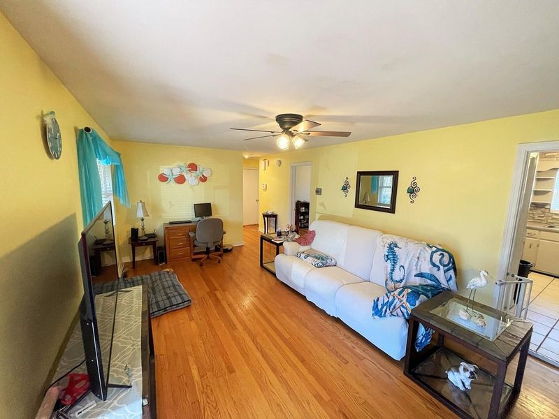 1114 12th Street Pl NE, Hickory, NC 28601