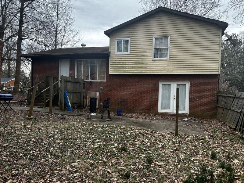 2225 Lanecrest Dr, Charlotte, NC 28215