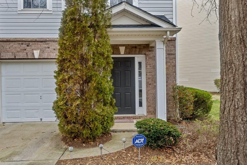 9653 Walkers Glen Dr, Concord, NC 28027