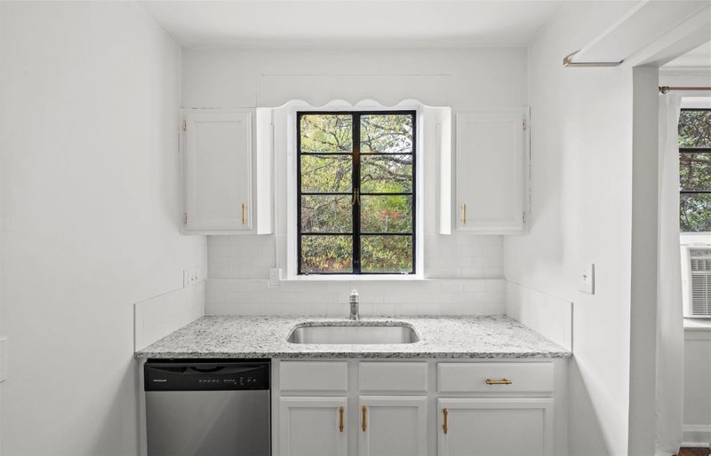 1121 Myrtle Ave #9, Charlotte, NC 28203
