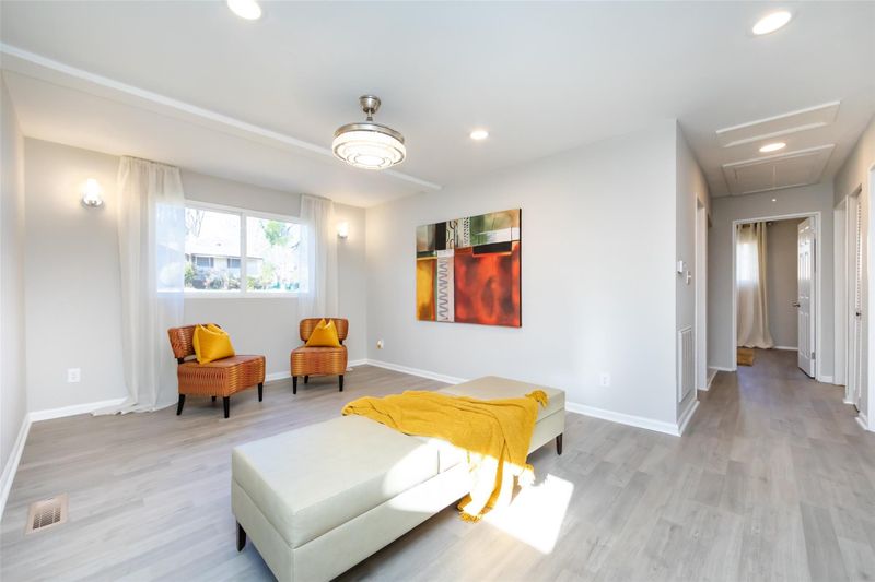 5147 Queen Anne Rd, Charlotte, NC 28217