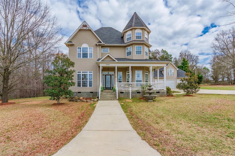 2041 Daisy Couch Rd, Heath Springs, SC 29058