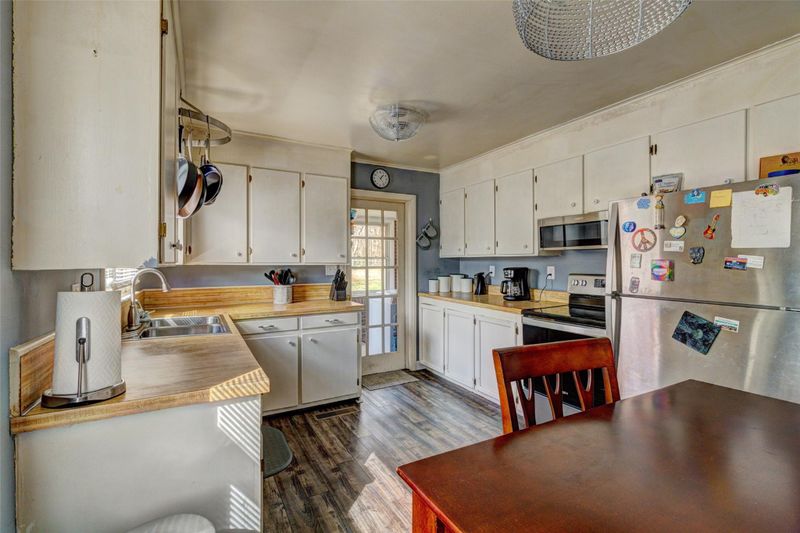 443 Roy Eaker Rd, Cherryville, NC 28021