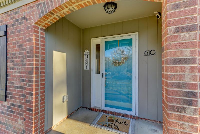 610 Riverwood Rd, Charlotte, NC 28270