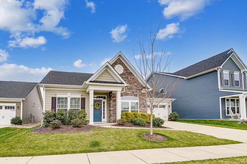12711 Es Draper Dr, Huntersville, NC 28078