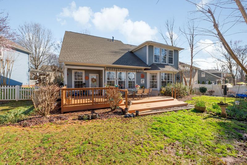 17523 Harbor Walk Dr, Cornelius, NC 28031