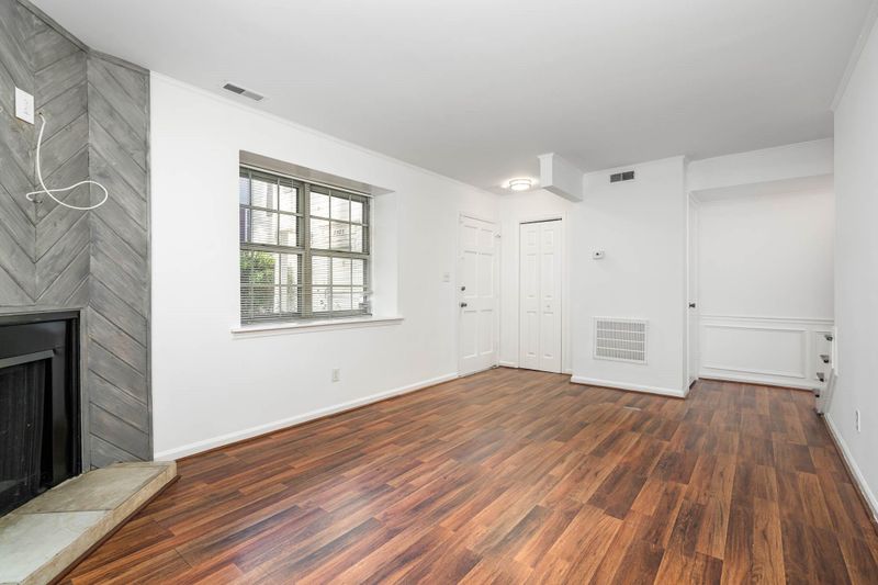 8507 Castle Pine Ct, Charlotte, NC 28226