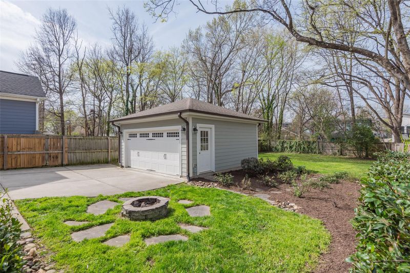 1717 Parson St, Charlotte, NC 28205