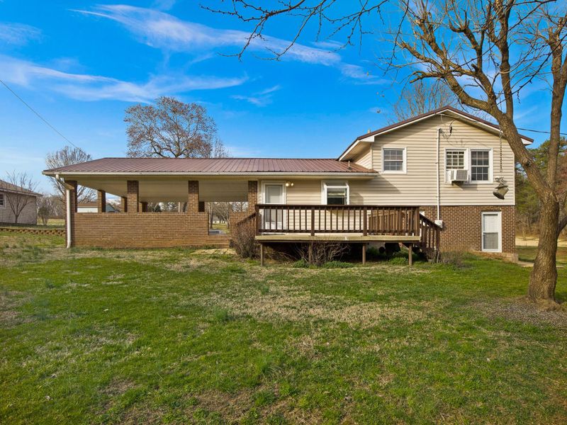2116 Travis Rd, Conover, NC 28613