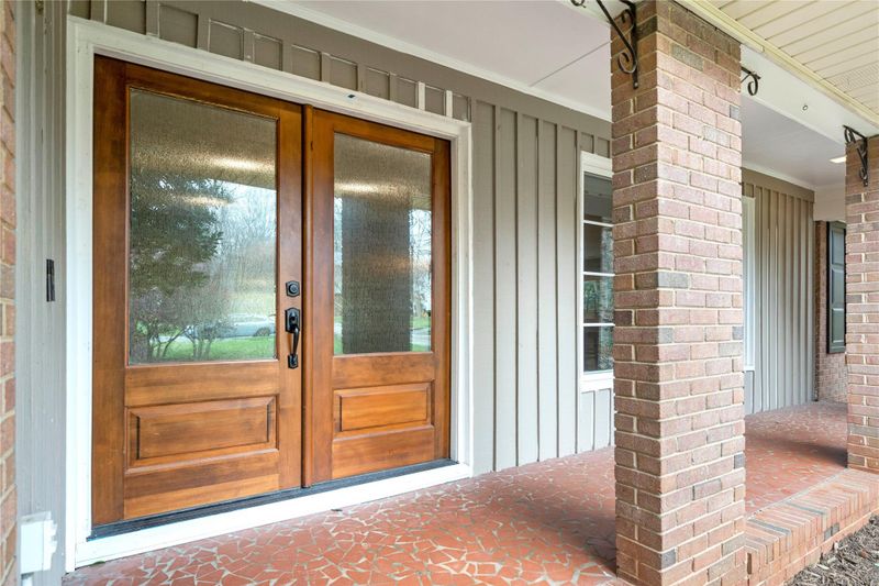 1216 Braeburn Rd, Charlotte, NC 28211