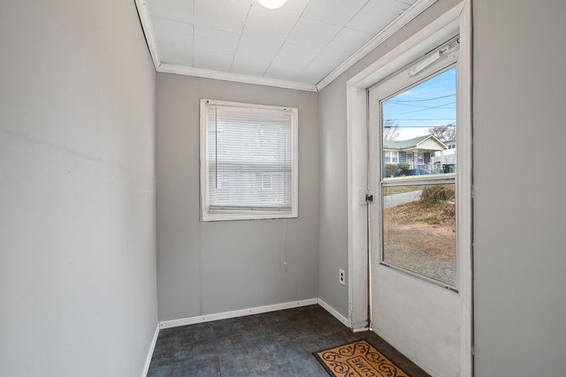 196 Simpson Dr, Concord, NC 28025