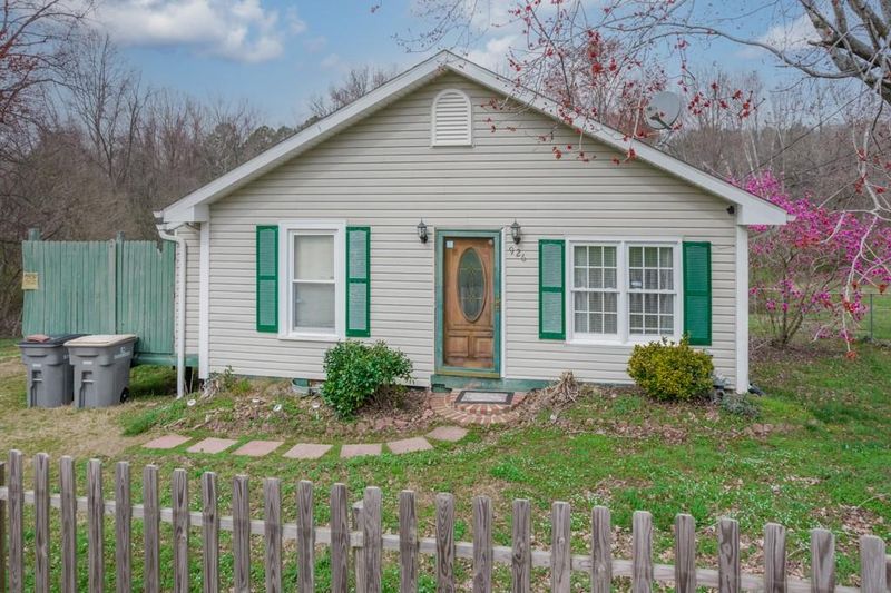 926 Oval St, Kannapolis, NC 28081