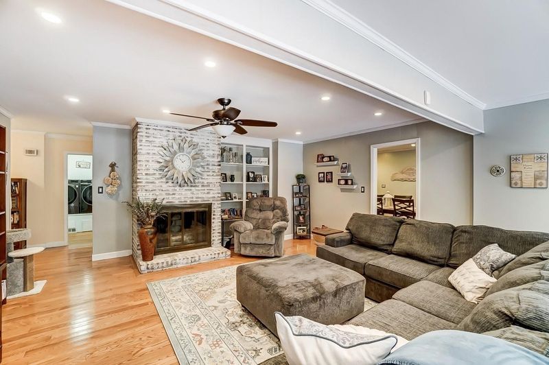 1666 Westbrook Cir, Gastonia, NC 28052