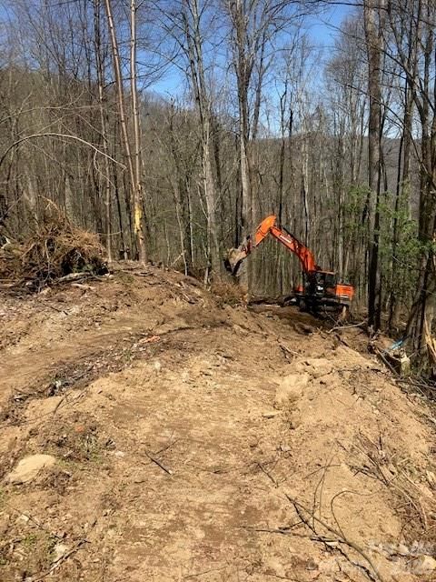 976 Slippery Rock Rd, Waynesville, NC 28785
