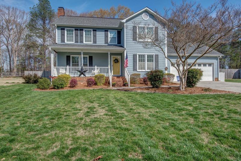 4832 Copperfield Dr, Gastonia, NC 28056