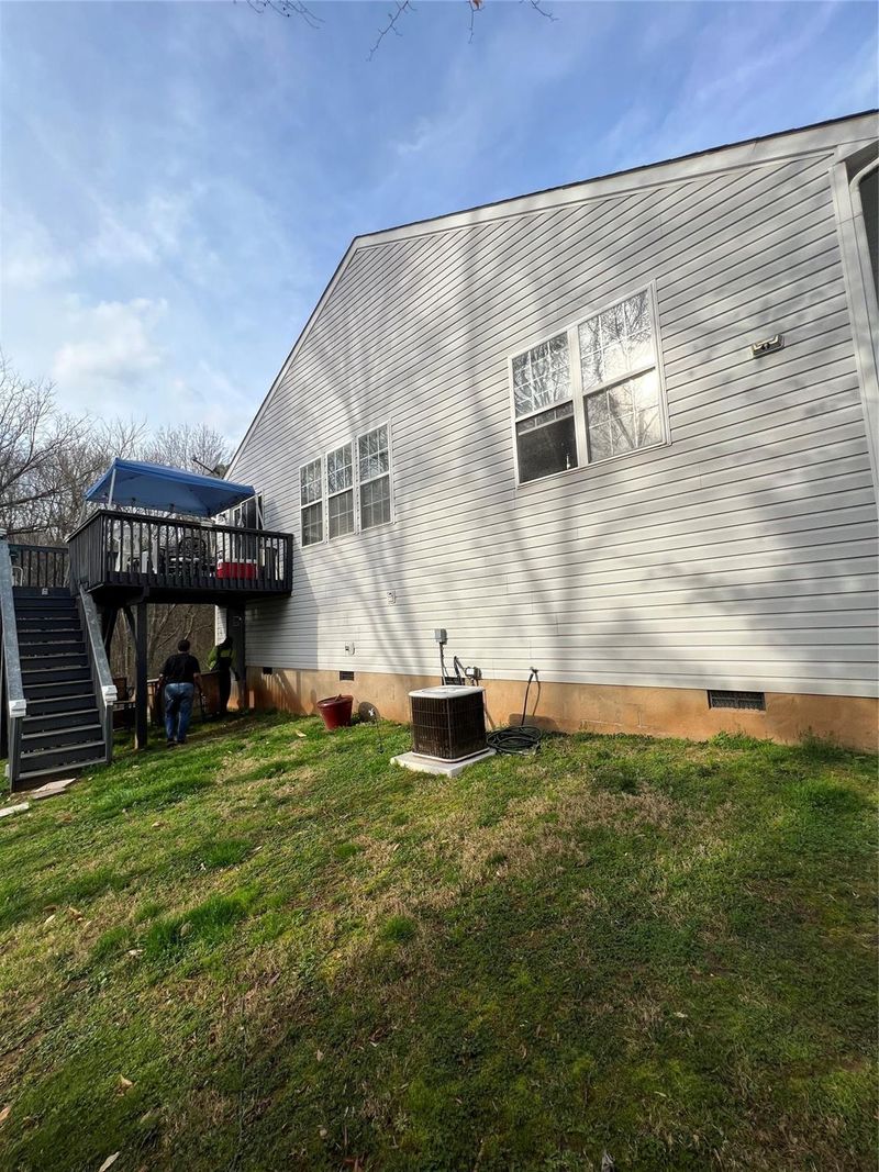 2540 Thornfield Rd, Charlotte, NC 28273