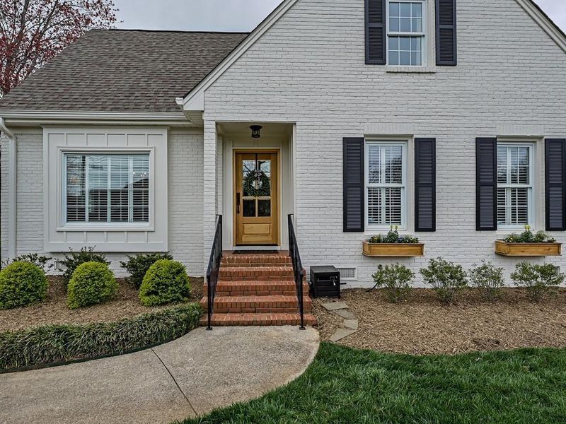 6122 Sharon Acres Rd, Charlotte, NC 28210