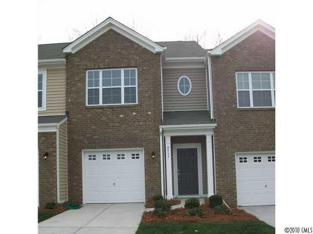 4528 Craigmoss Ln #02, Charlotte, NC 28278