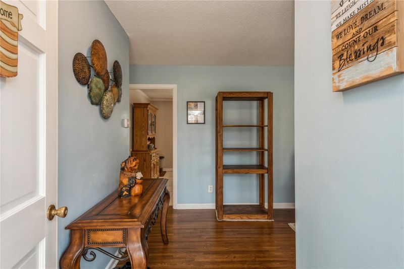 11400 Gladewater Dr #9, Matthews, NC 28105