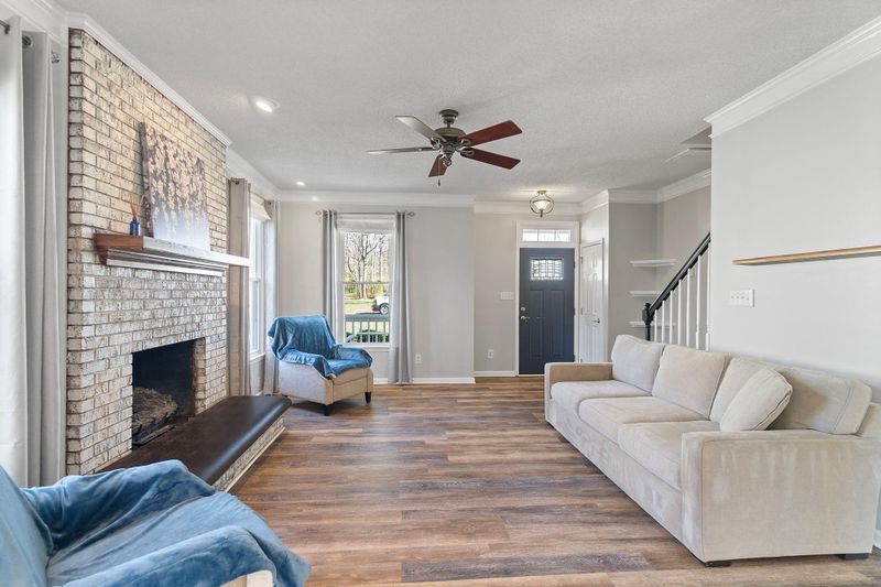 1313 Springmist Dr, Charlotte, NC 28262