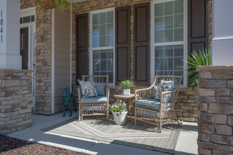 1041 Thoroughbred Dr, Iron Station, NC 28080