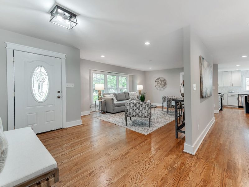 5401 Providence Rd, Charlotte, NC 28226