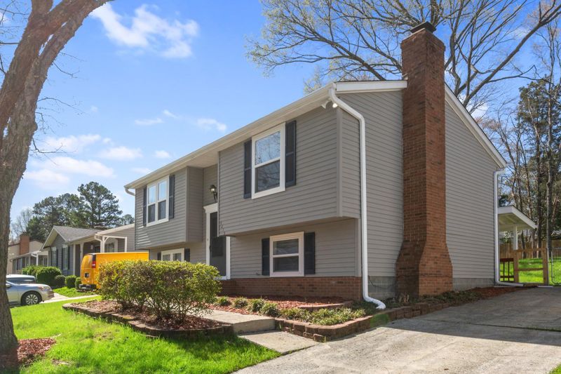5215 Split Oak Dr, Charlotte, NC 28227