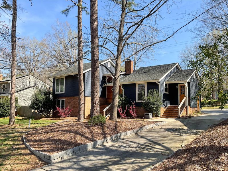 9601 Barkridge Rd, Mint Hill, NC 28227