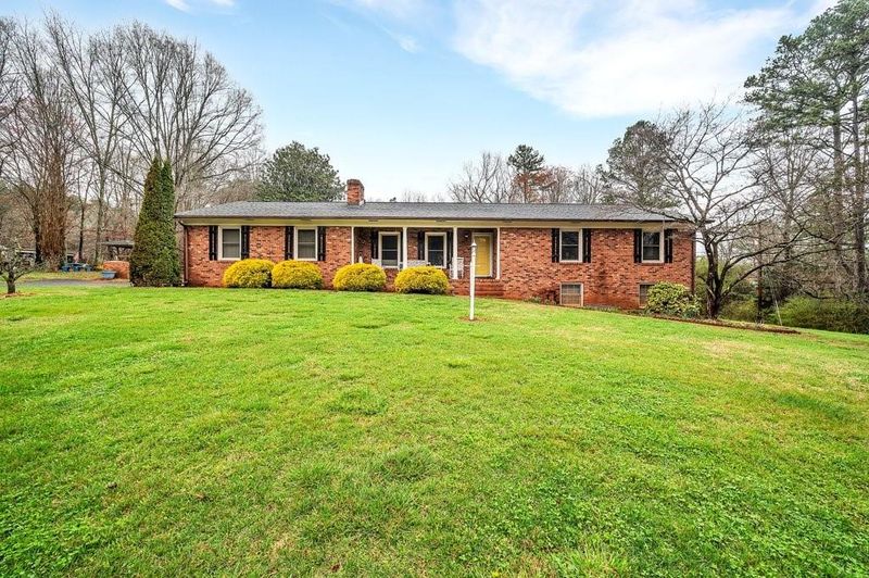 2000 East Maiden Rd, Maiden, NC 28650
