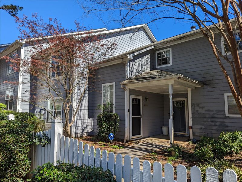6053 Pinebark Ct, Charlotte, NC 28212