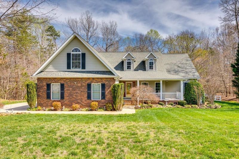 1308 Summer Spring Ln, York, SC 29745