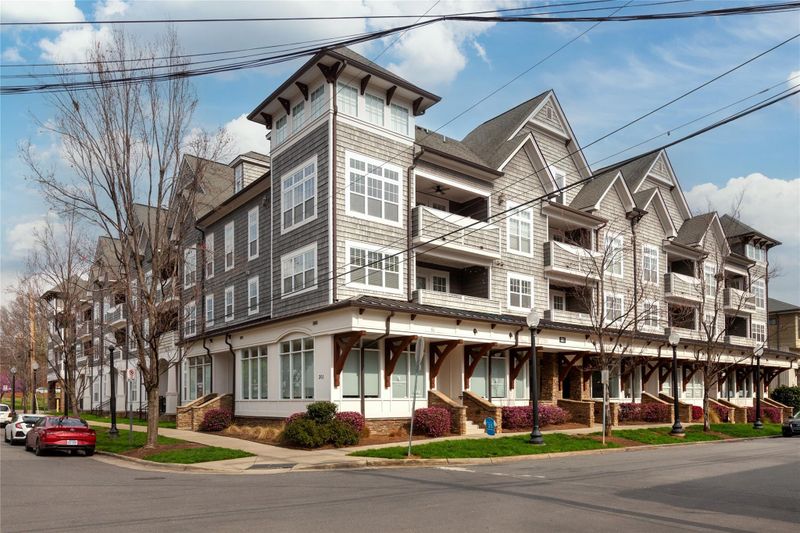 301 E Tremont Ave #216, Charlotte, NC 28203
