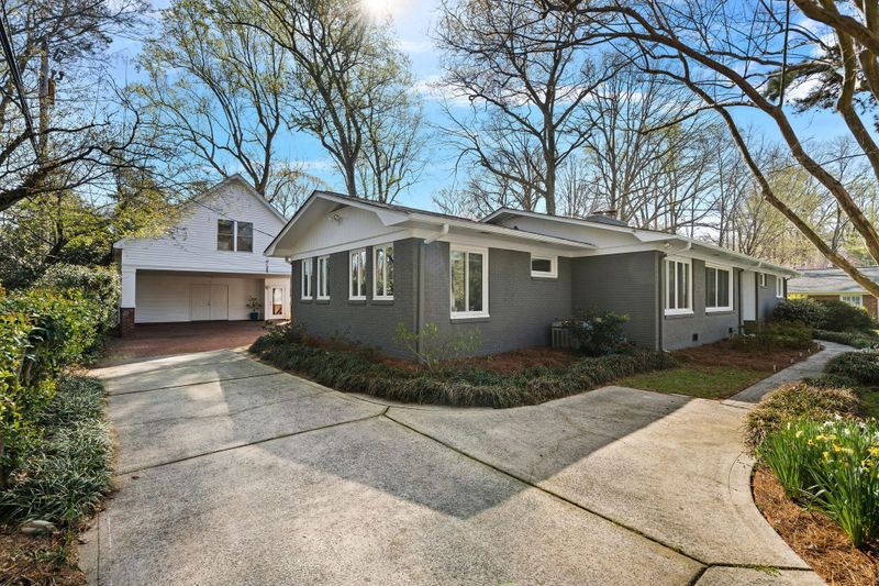 2125 Granada Dr, Charlotte, NC 28226
