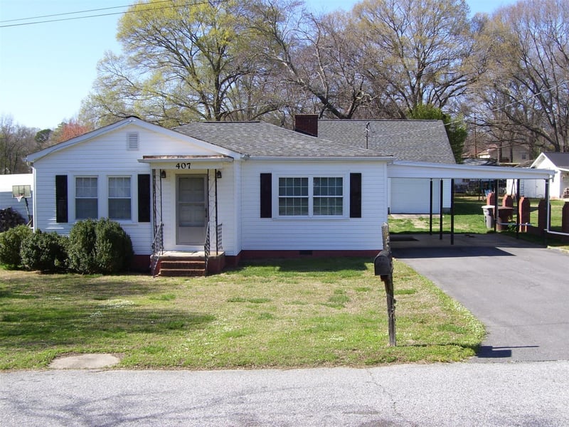 407 Chrysler St, Kannapolis, NC 28083