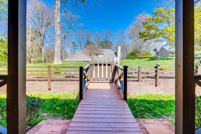 25081 Woodhaven Dr, Tega Cay, SC 29708