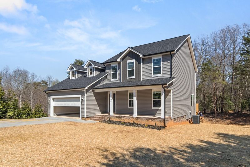 4864 32nd Pl NE, Hickory, NC 28601