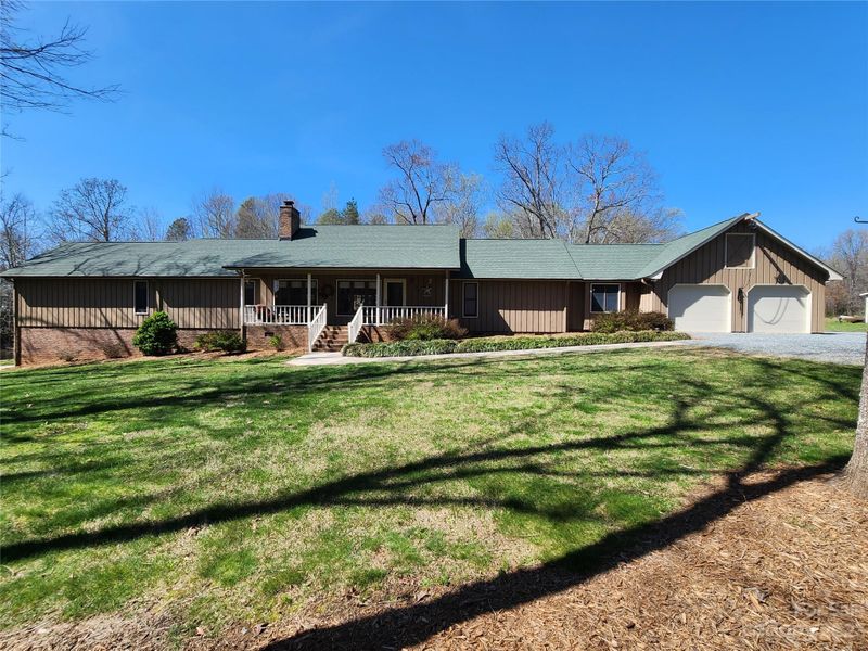 1101 Running Brook Rd, Midland, NC 28107
