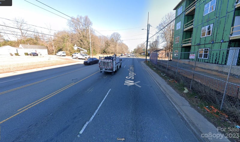 723 W Sugar Creek Rd, Charlotte, NC 28213