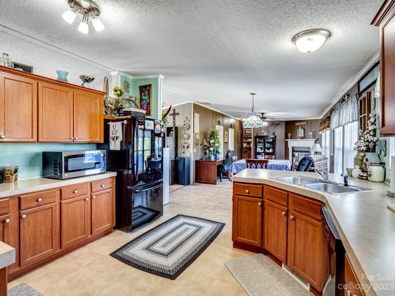 901 Ervena Ct, Monroe, NC 28112