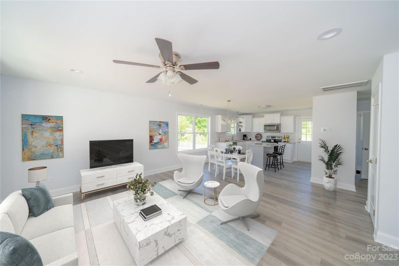 312 W 9th St, Kannapolis, NC 28081