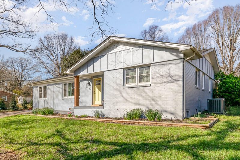 1106 2nd St SE, Conover, NC 28613