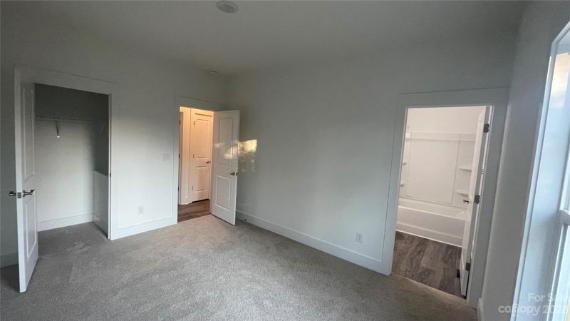 640 Salisbury Rd, Statesville, NC 28677