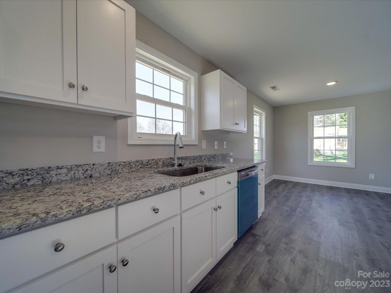 1017 W C St, Kannapolis, NC 28081